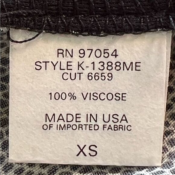 Karisa Sleeveless Dress NWT keyhole button closure XS - Picture 9 of 9